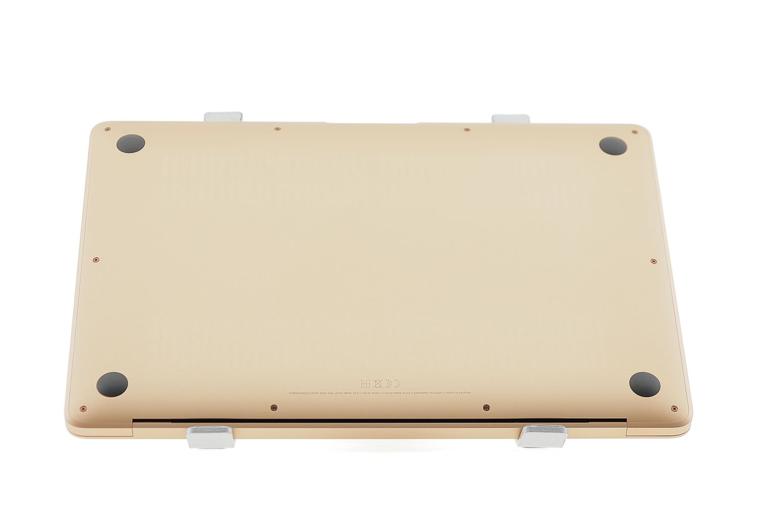 Apple MacBook Air 13″ 2020, M1 8 Cores, 8 GB, 8 core GPU 512 GB Gold - Kiváló