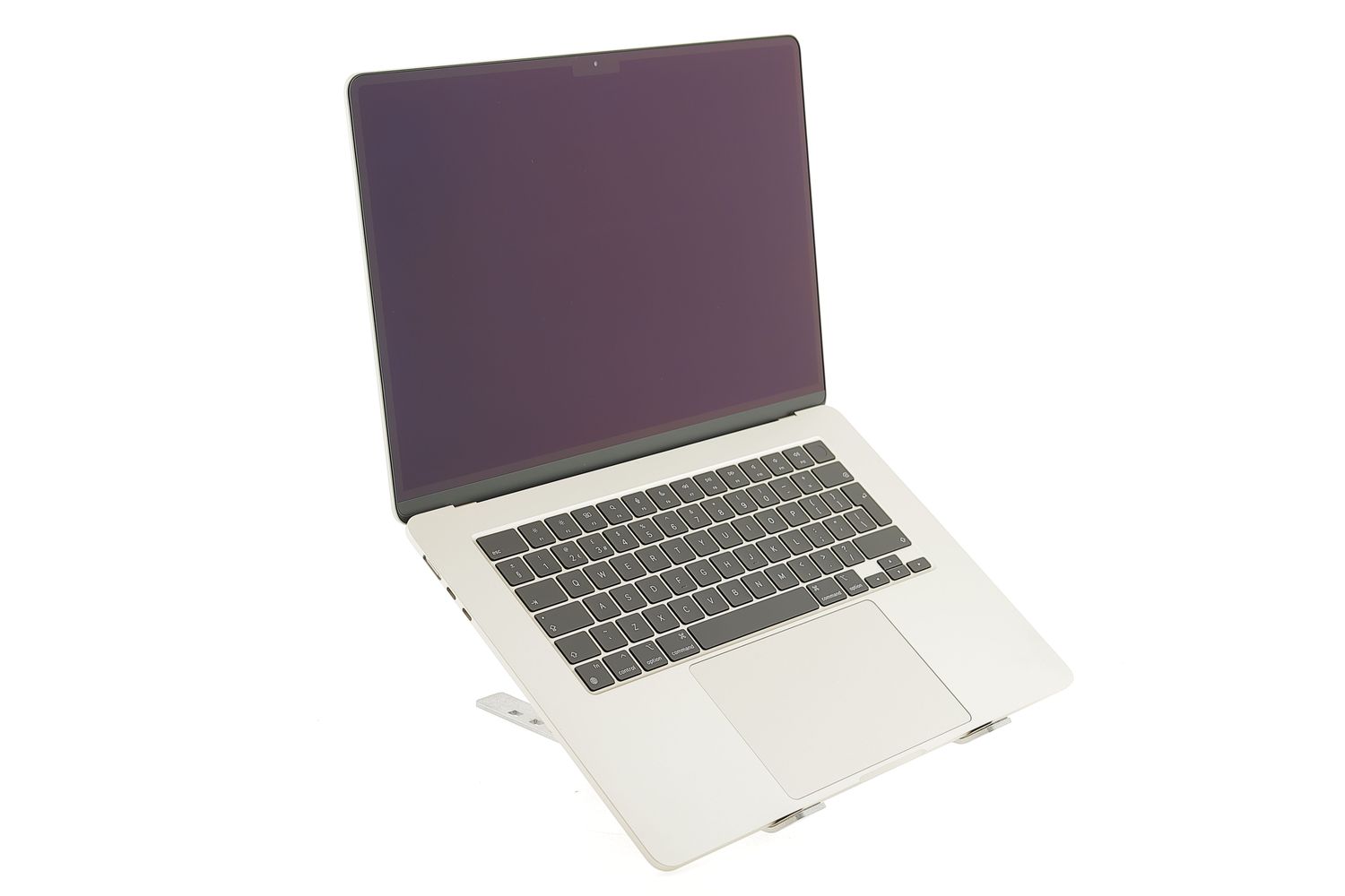 Apple MacBook Air 15″ 2023, M2 8 Cores, 8 GB, 10 core GPU 256 GB Starlight - Ca nou