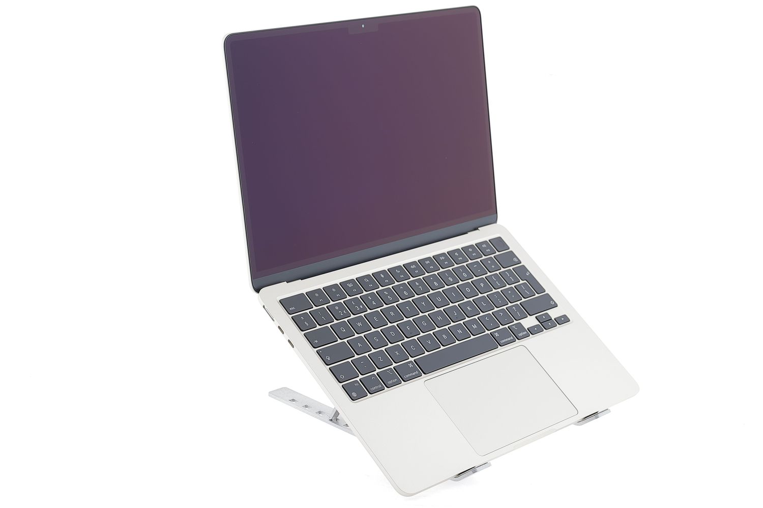 Apple MacBook Air 13″ 2024, M3 8 Cores, 8 GB, 10 core GPU 512 GB Starlight