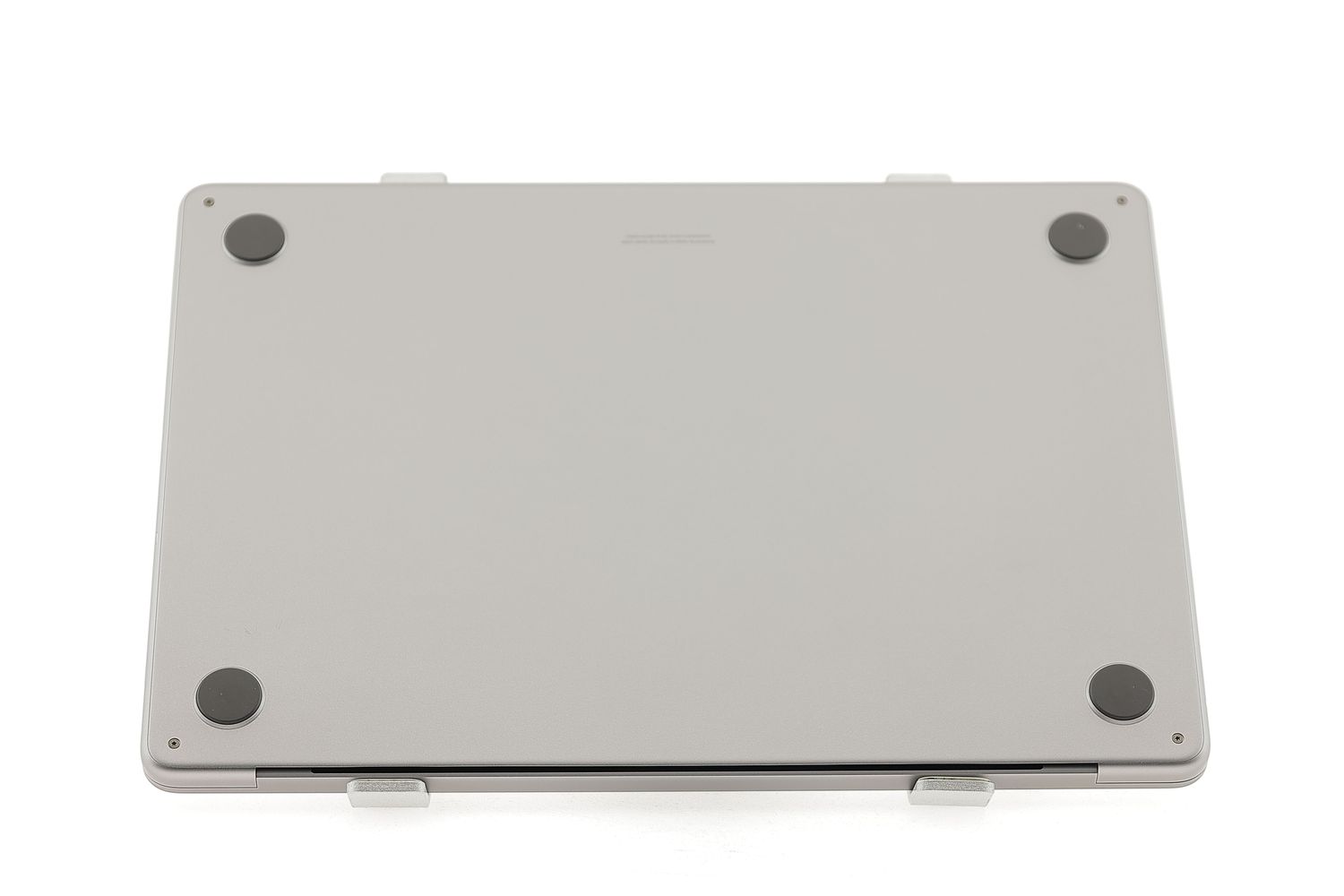 Apple MacBook Air 13″ 2022, M2 8 Cores, 8 GB, 8 core GPU 256 GB Space Gray - Като нов