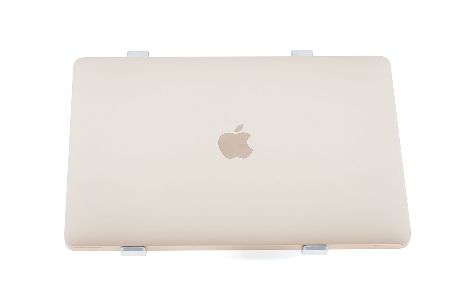 Apple MacBook Air 13″ 2020, M1 8 Cores, 8 GB, 7 core GPU 256 GB Gold