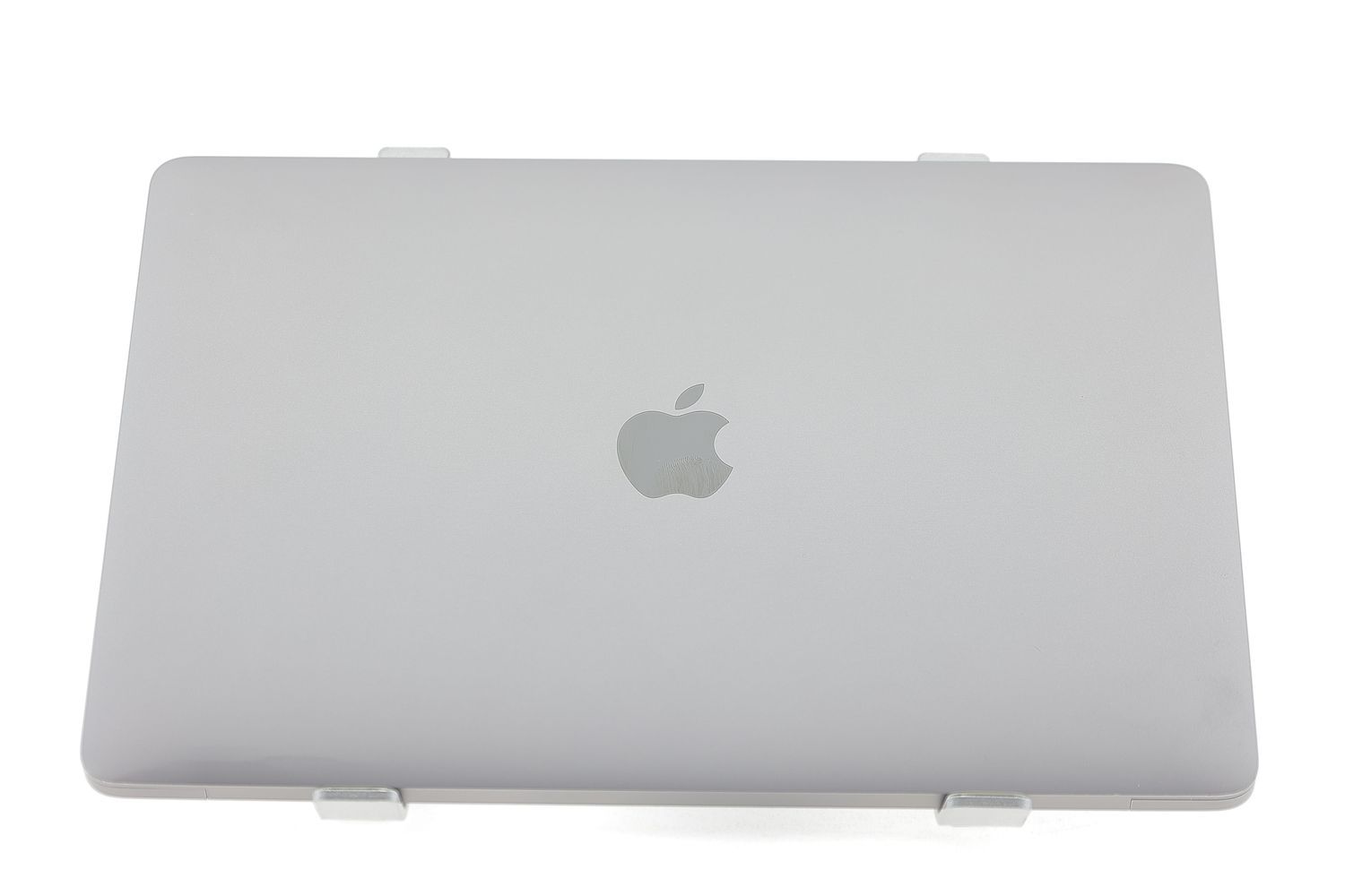 Apple MacBook Pro 13″ 2022, M2 8 Cores, 8 GB, 10 core GPU 512 GB Space Gray - Много добро