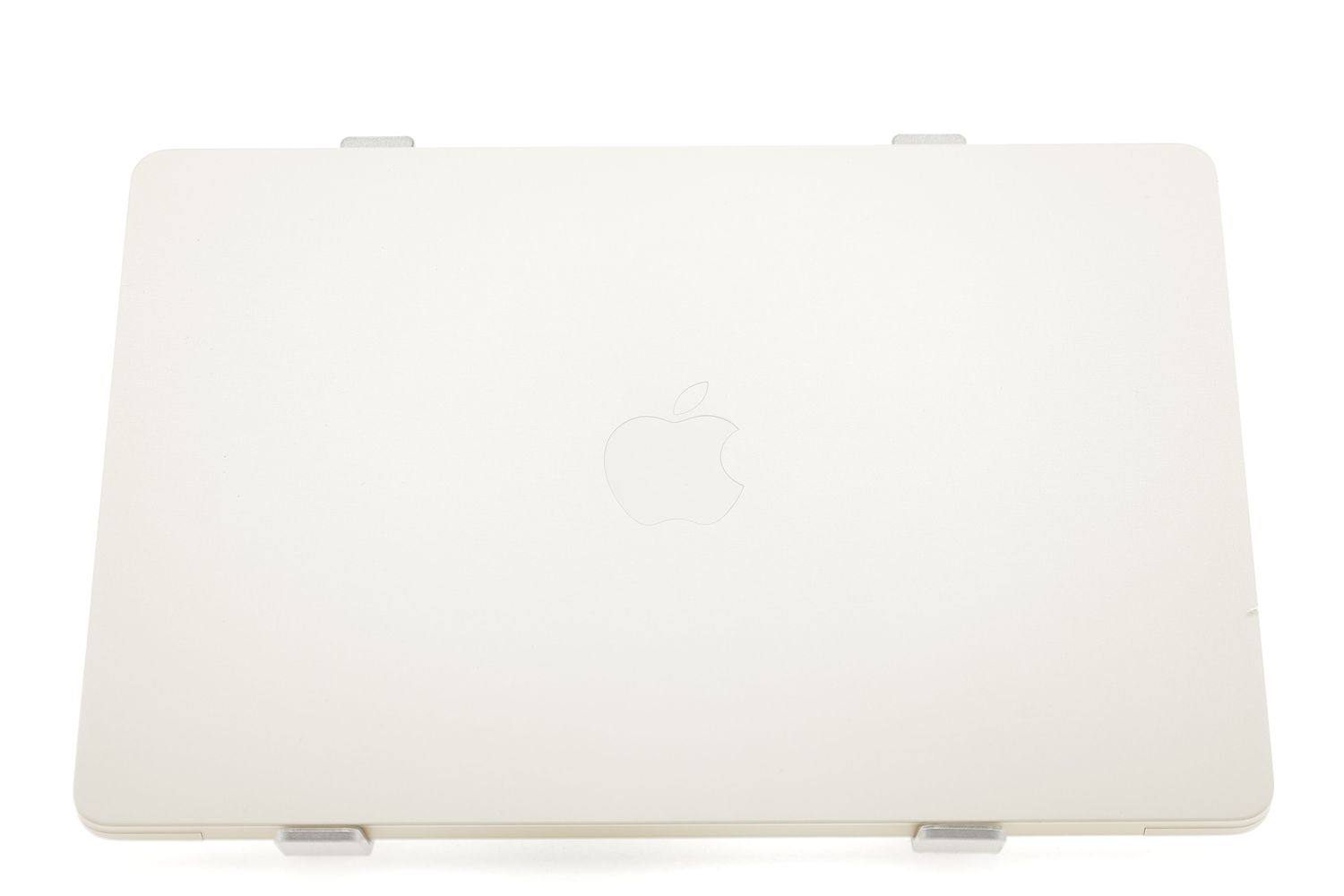 Apple MacBook Air 13″ 2022, M2 8 Cores, 16 GB, 8 core GPU 256 GB Starlight - Újszerű