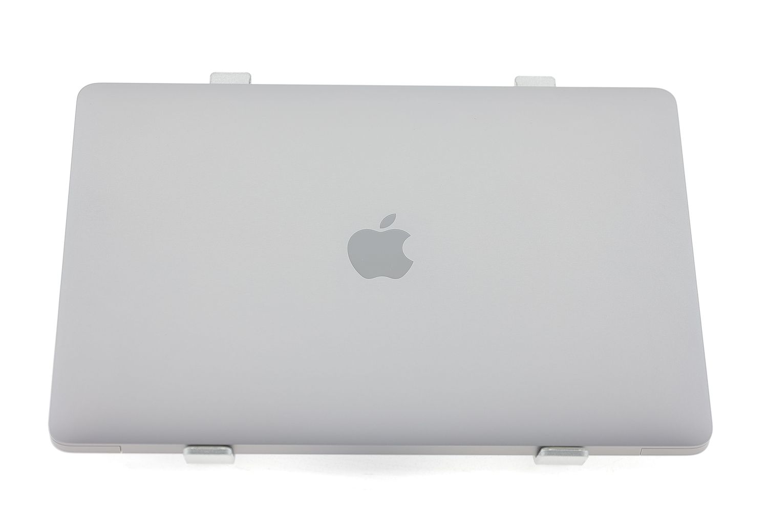 Apple MacBook Air 13″ 2020, i3 1.1 GHz, 8 GB, Intel Iris Plus 256 GB Space Gray