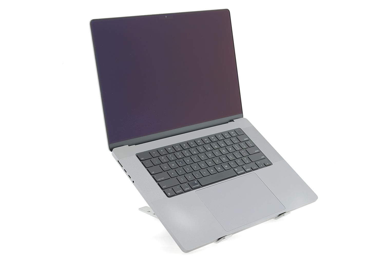 Apple MacBook Pro 16″ 2021, M1 Pro 10 Cores, 16 GB, 16 core GPU 512 GB Space Gray - Foarte bun