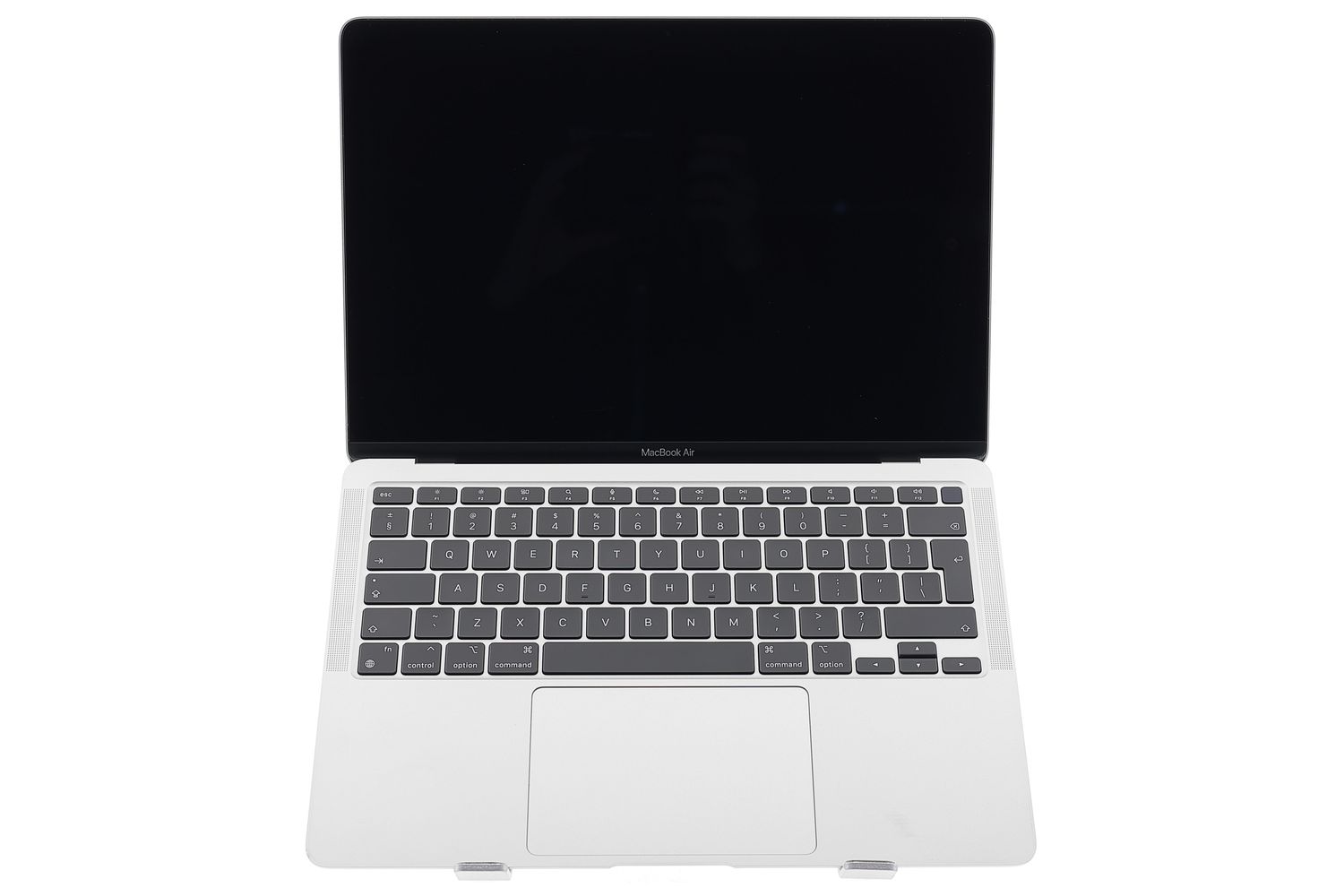 Apple MacBook Air 13″ 2020, M1 8 Cores, 8 GB, 8 core GPU 512 GB Silver - Foarte bun