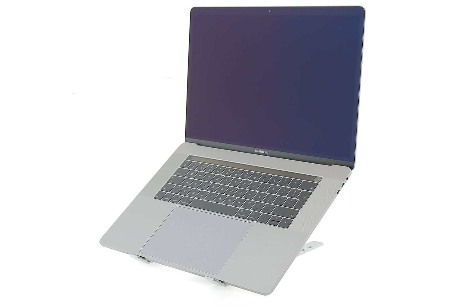 MacBook本体 MacBook Pro 15-inch 2018 i7 32GB 512GB Apple MacBook Pro 15″ Touch Bar 2018, i7 2.6 GHz, 16 GB, AMD