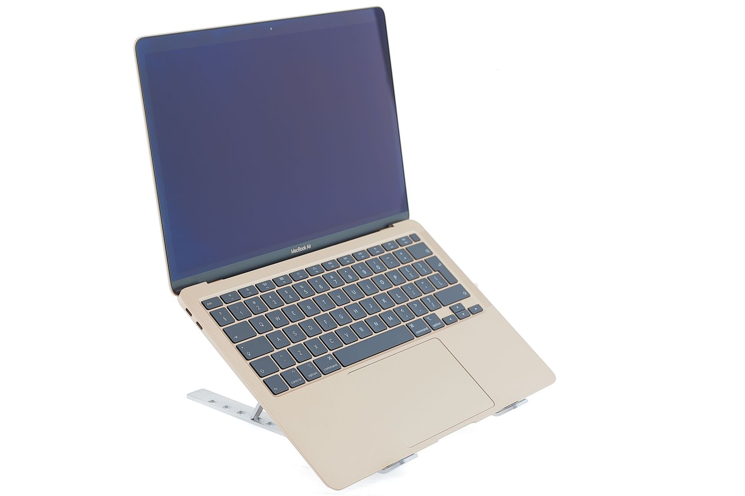 Apple MacBook Air 13″ 2020, i3 1.1 GHz, 8 GB, Intel Iris Plus 256 GB Gold