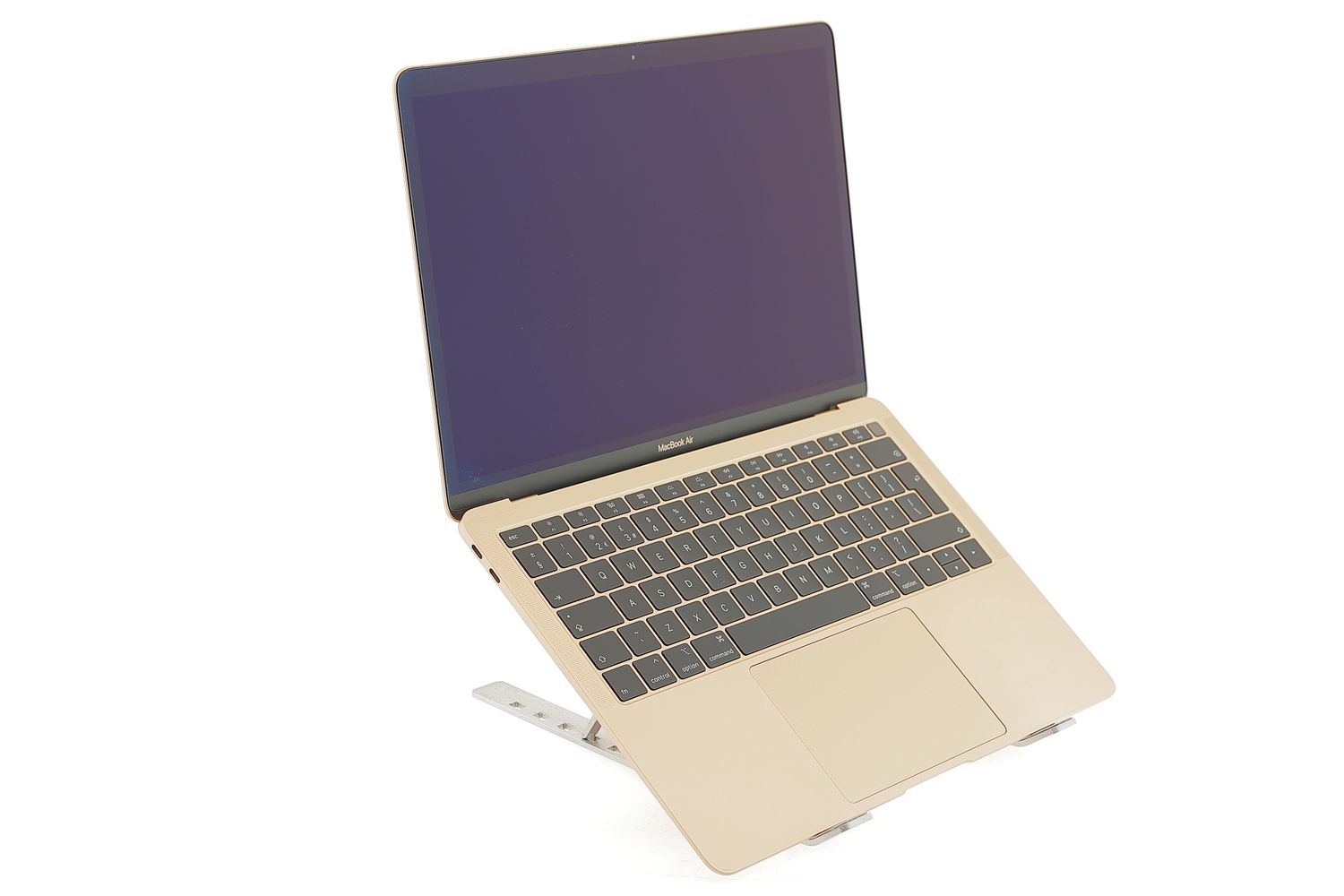 Apple MacBook Air 13″ 2018, i5 1.6 GHz, 8 GB, Intel UHD Graphics 617 256 GB Gold - Újszerű