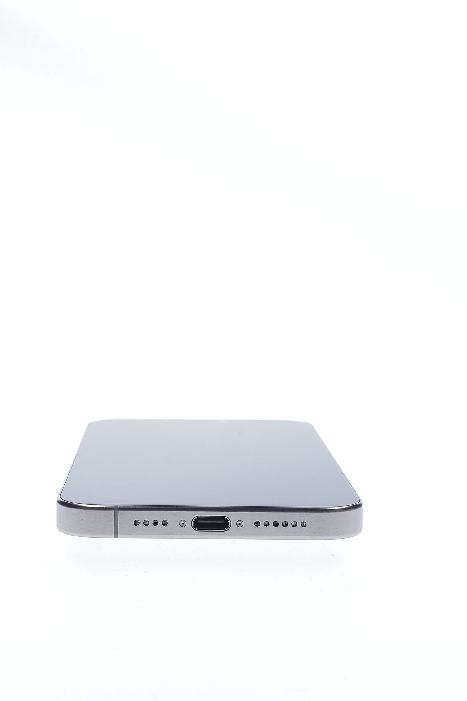 Apple iPhone 15 Pro Max 1 TB Natural Titanium - Като нов