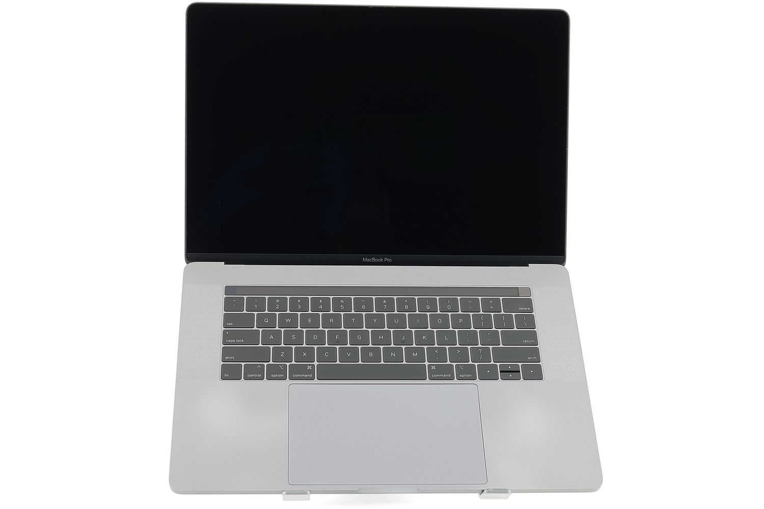 Apple MacBook Pro 15″ Touch Bar 2017, i7 2.8 GHz, 16 GB, AMD Radeon Pro 555 256 GB Space Gray - Nagyon jó