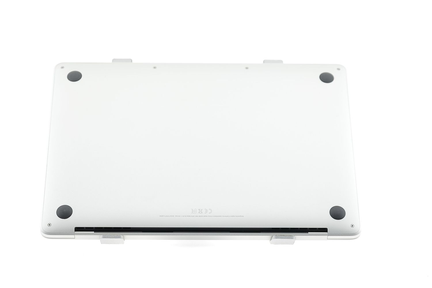 Apple MacBook Pro 13″ 2020, M1 8 Cores, 8 GB, 8 core GPU 256 GB Silver - Като нов