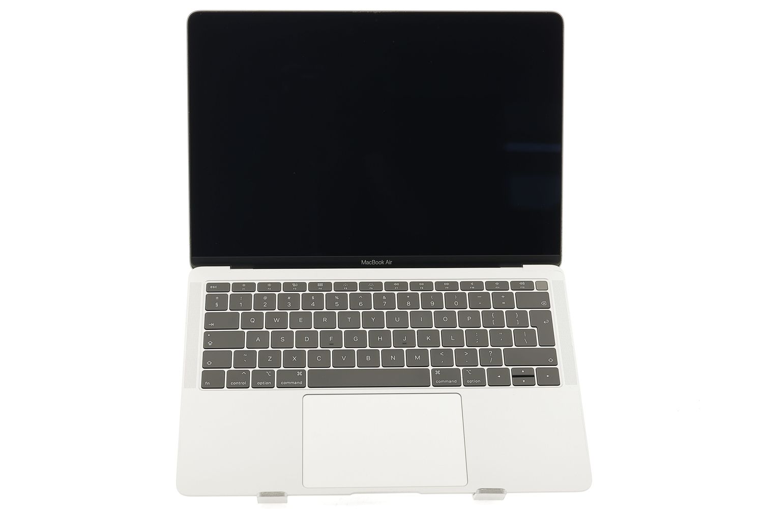 Apple MacBook Air 13″ 2019, i5 1.6 GHz, 8 GB, Intel UHD Graphics 617 128 GB Silver - Újszerű