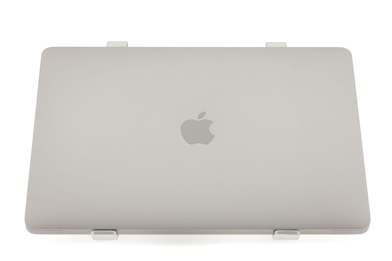 Apple MacBook Air 13″ 2020, M1 8 Cores, 8 GB, 7 core GPU 128 GB Space Gray - Kiváló