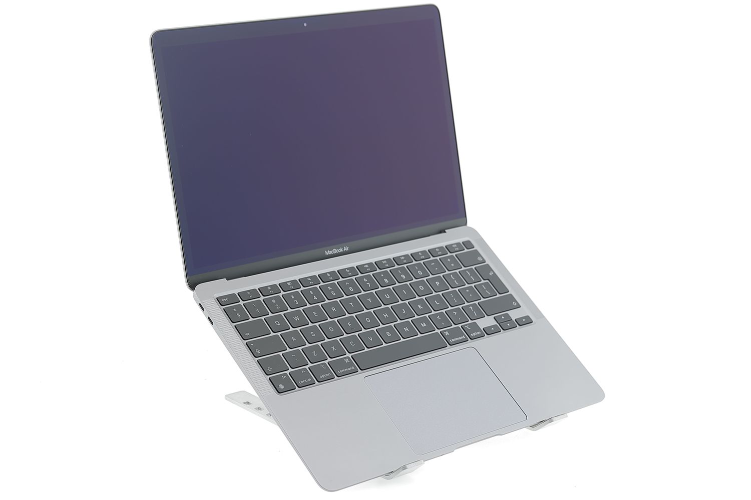 Apple MacBook Air 13″ 2020, M1 8 Cores, 8 GB, 7 core GPU 256 GB Space Gray - Excelent