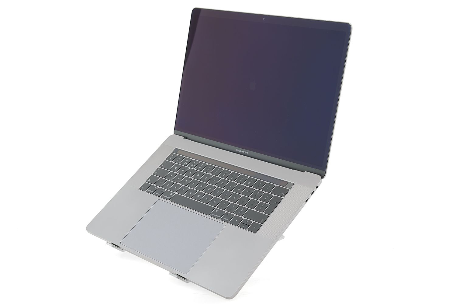 Apple MacBook Pro 15″ Touch Bar 2018, i9 2.9 GHz, 32 GB, AMD Radeon Pro 555X 256 GB Space Gray