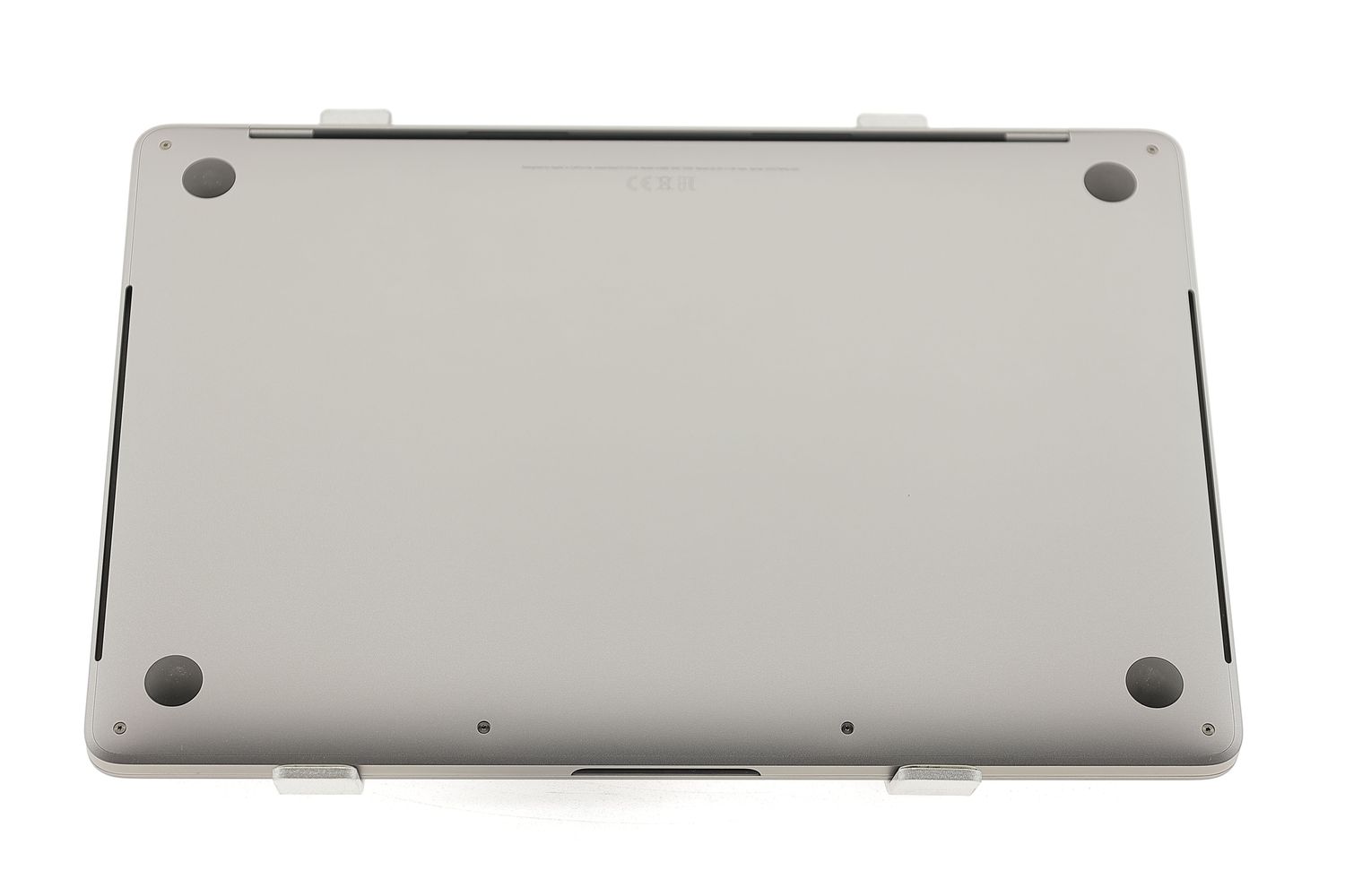 Apple MacBook Pro 13″ Touch Bar 2019, i5 2.4 GHz, 8 GB, Intel Iris Plus Graphics 655 256 GB Space Gray - Újszerű