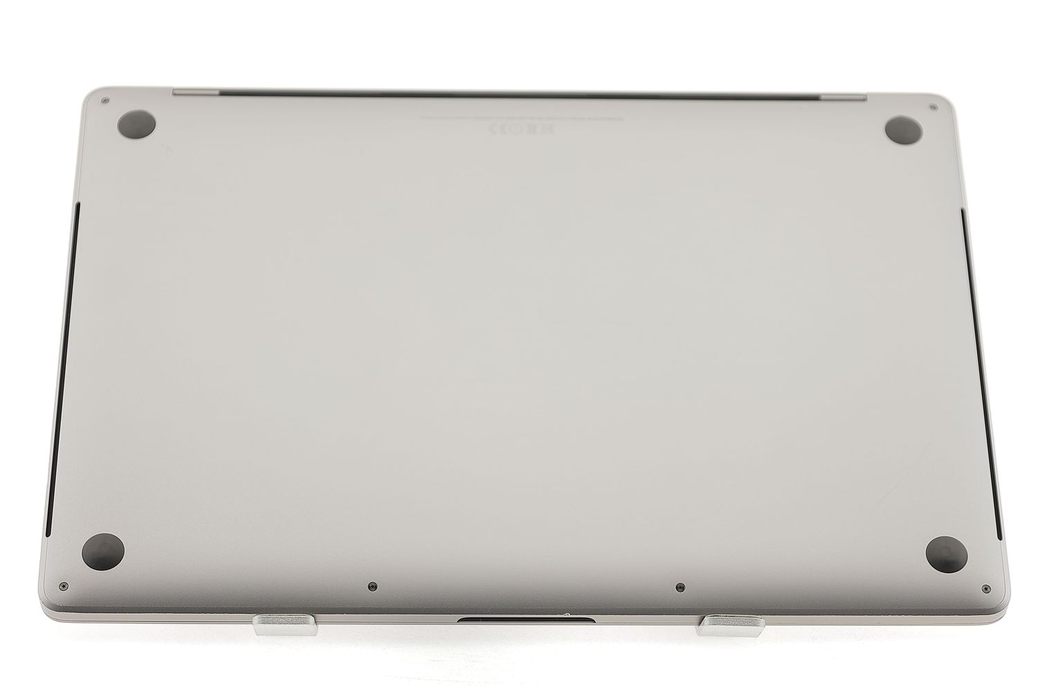 Apple MacBook Pro 15″ Touch Bar 2017, i7 2.8 GHz, 16 GB, AMD Radeon Pro 555 256 GB Space Gray - Nagyon jó