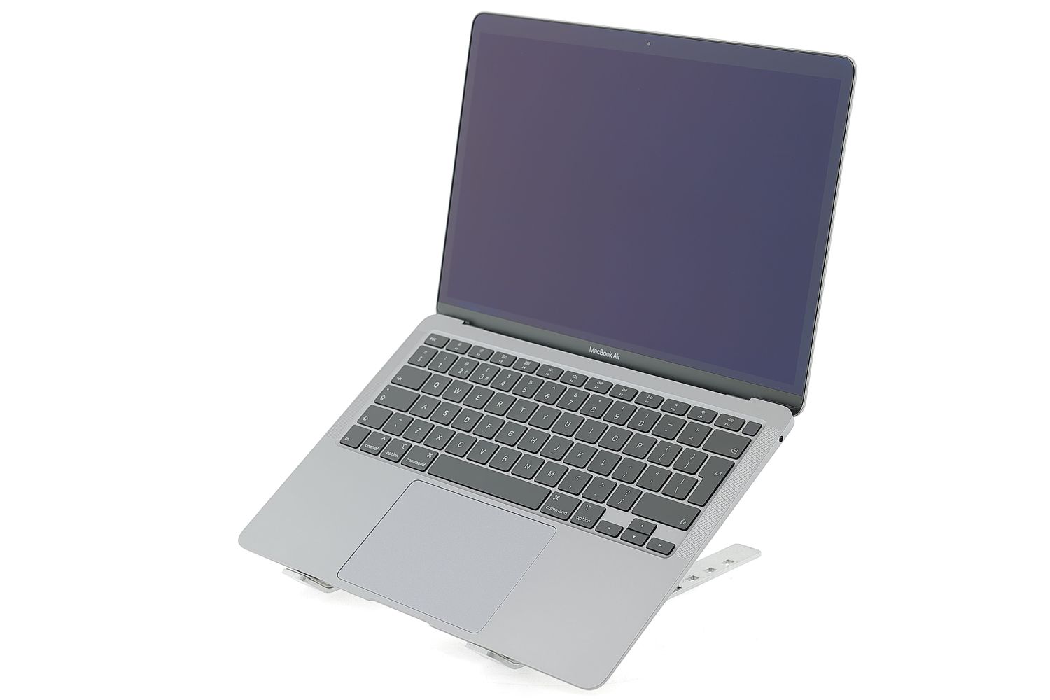 Apple MacBook Air 13″ 2020, i3 1.1 GHz, 8 GB, Intel Iris Plus 256 GB Space Gray - Ca nou