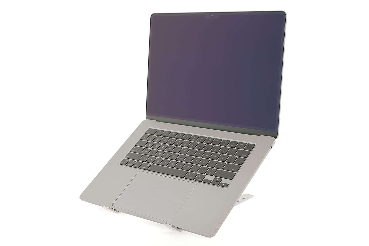Apple MacBook Air 15″ 2024, M3 8 Cores, 8 GB, 10 core GPU 256 GB Silver - Като нов