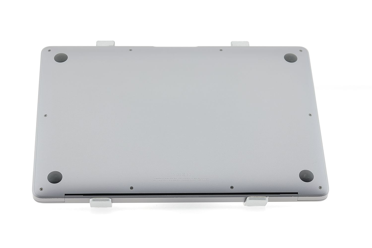 Apple MacBook Air 13″ 2020, M1 8 Cores, 8 GB, 8 core GPU 512 GB Space Gray - Nagyon jó