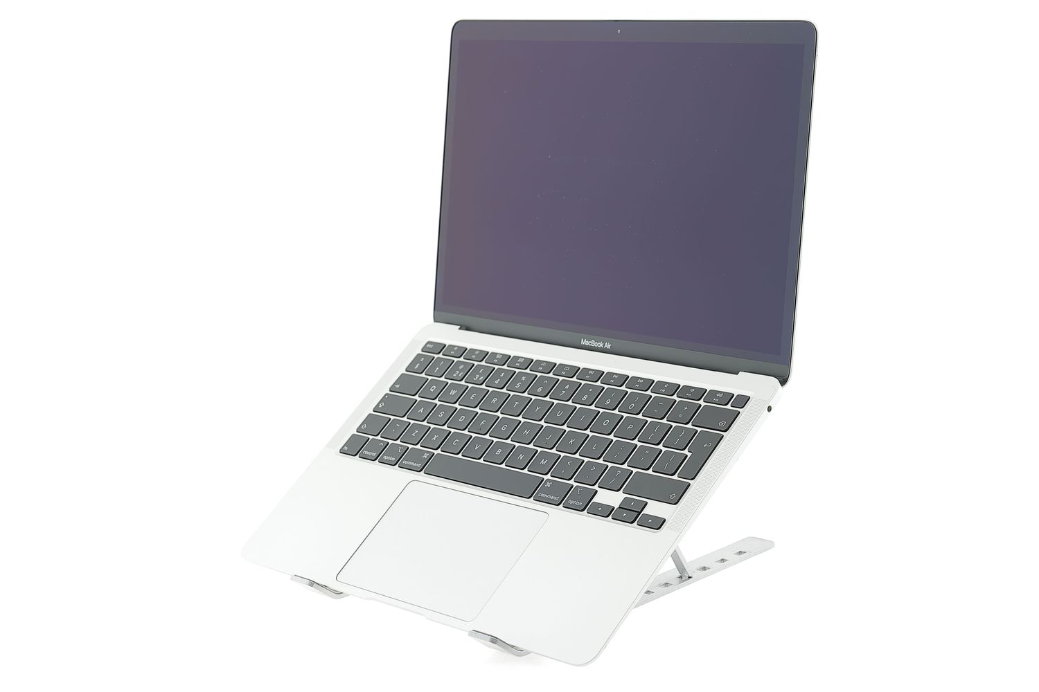 Apple MacBook Air 13″ 2020, i5 1.1 GHz, 16 GB, Intel Iris Plus 512 GB Silver - Nagyon jó
