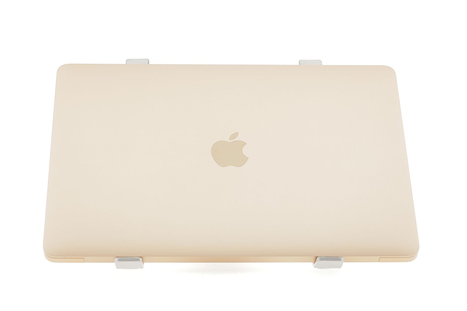 Apple MacBook Air 13″ 2020, i3 1.1 GHz, 8 GB, Intel Iris Plus 256 GB Gold - Nagyon jó