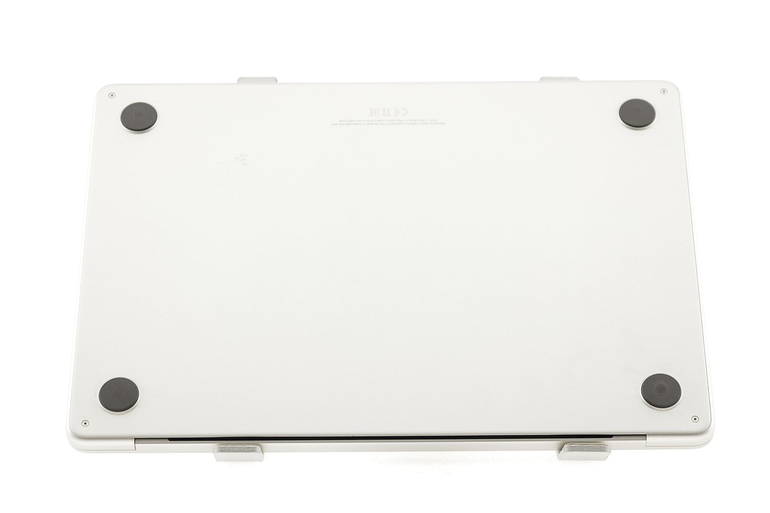 Apple MacBook Air 13″ 2022, M2 8 Cores, 8 GB, 8 core GPU 256 GB Silver - Excelent