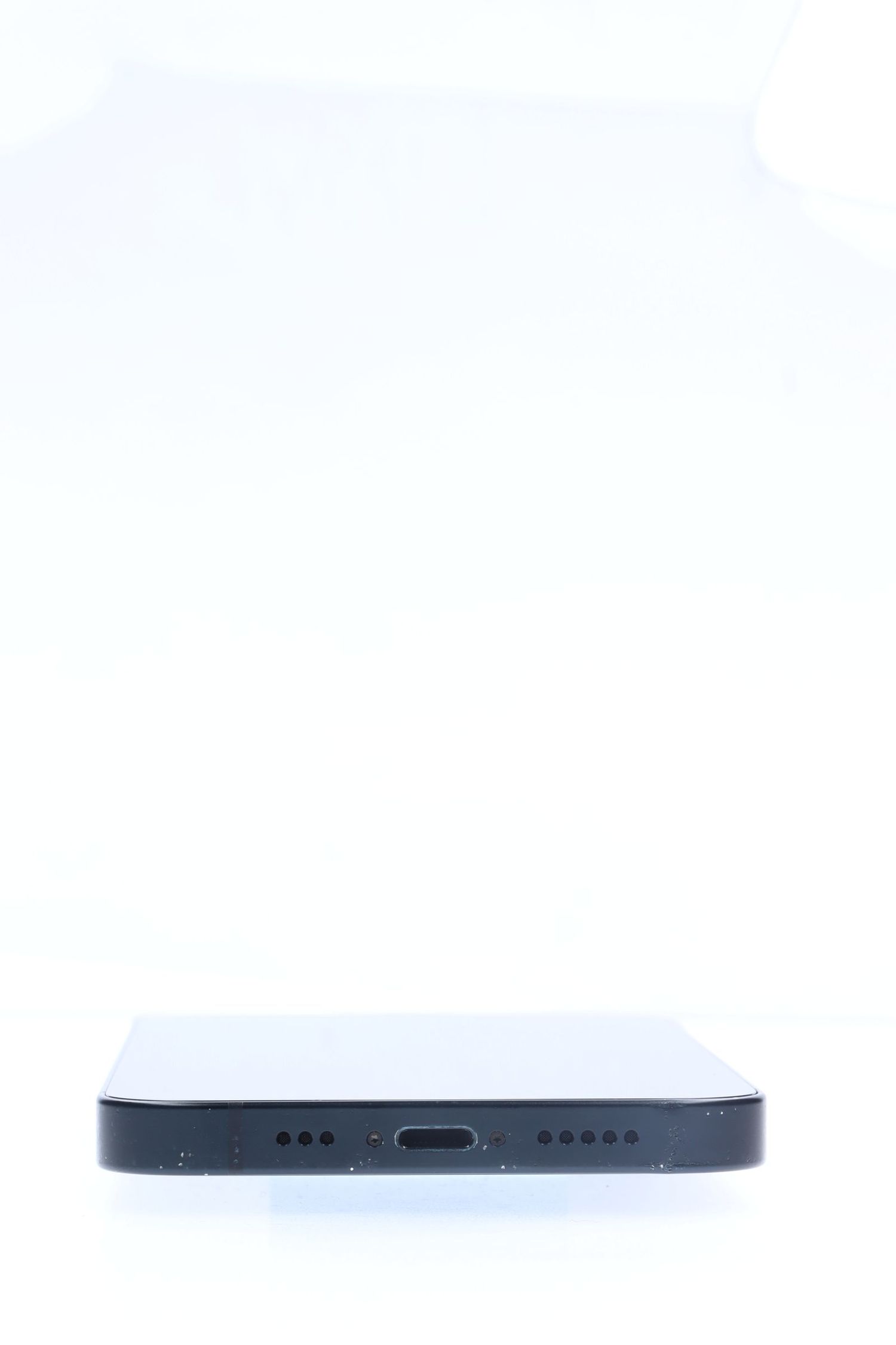 Apple iPhone 14 128 GB Midnight - Много добро