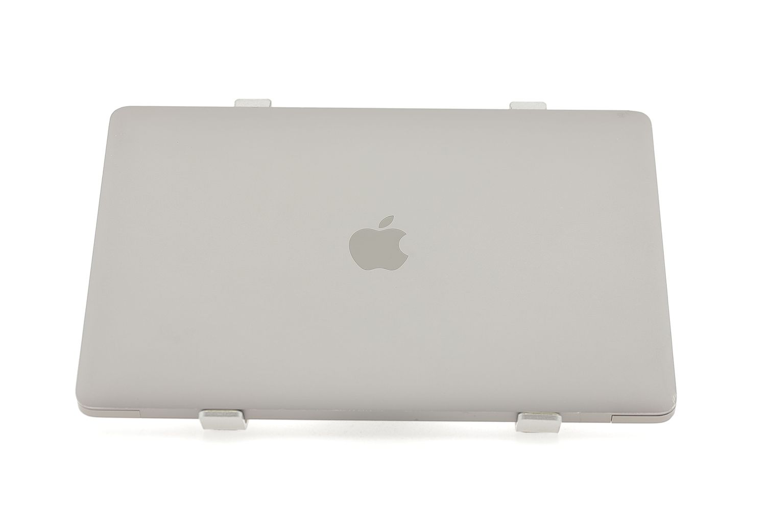 Apple MacBook Air 13″ 2020, M1 8 Cores, 16 GB, 7 core GPU 512 GB Space Gray - Nagyon jó