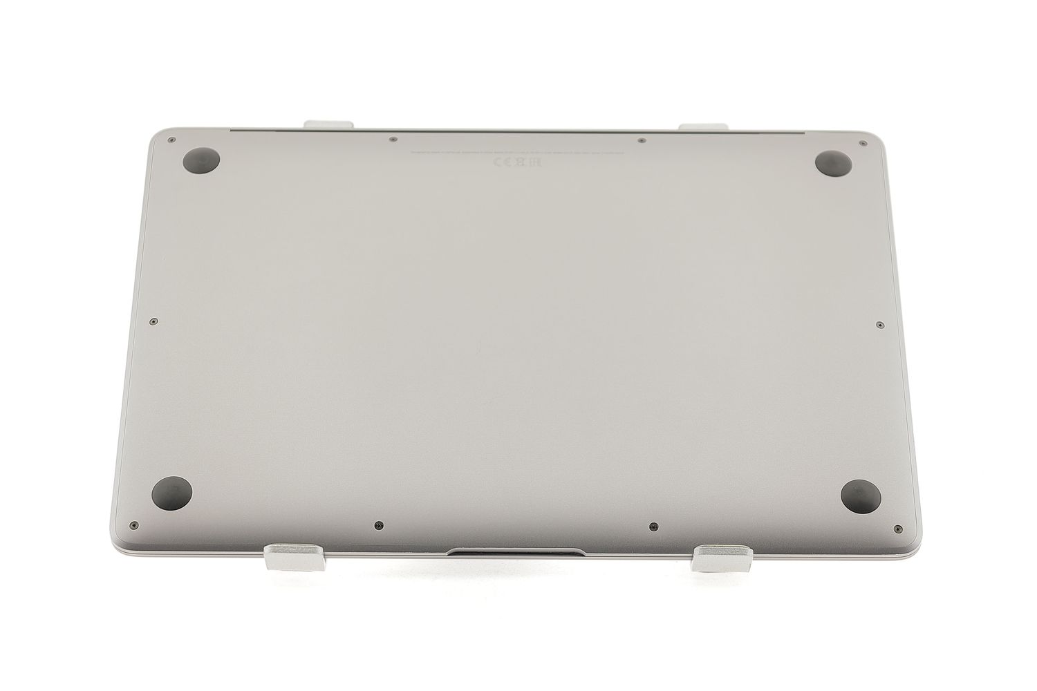 Apple MacBook Air 13″ 2020, i3 1.1 GHz, 8 GB, Intel Iris Plus 256 GB Space Gray - Kiváló
