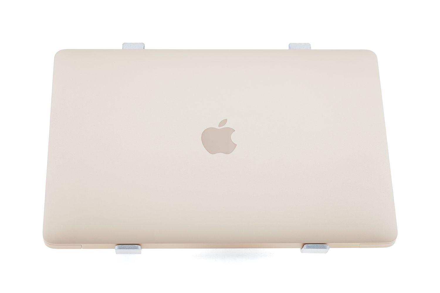 Apple MacBook Air 13″ 2020, M1 8 Cores, 8 GB, 7 core GPU 512 GB Gold