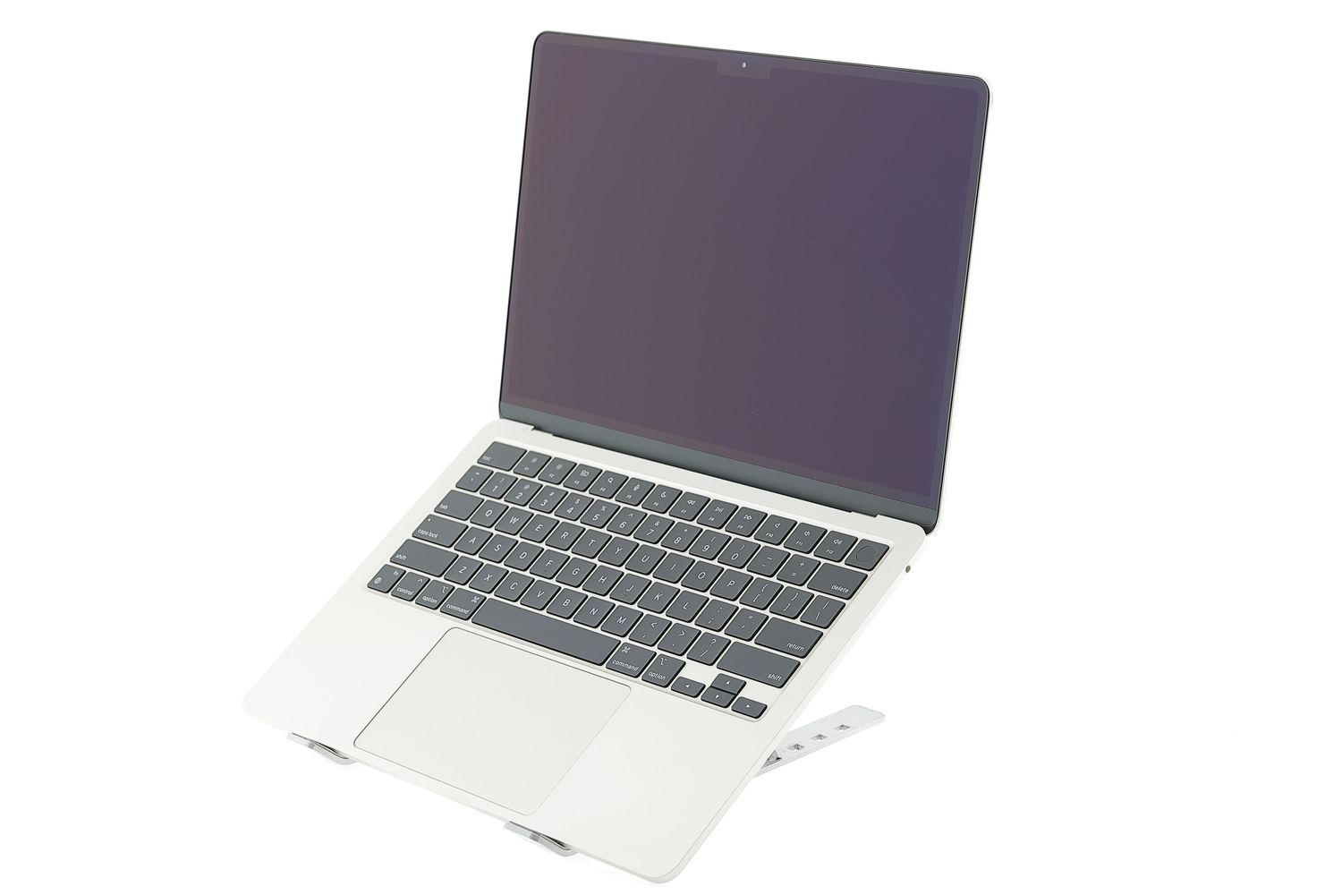 Apple MacBook Air 13″ 2022, M2 8 Cores, 24 GB, 10 core GPU 1 TB Starlight