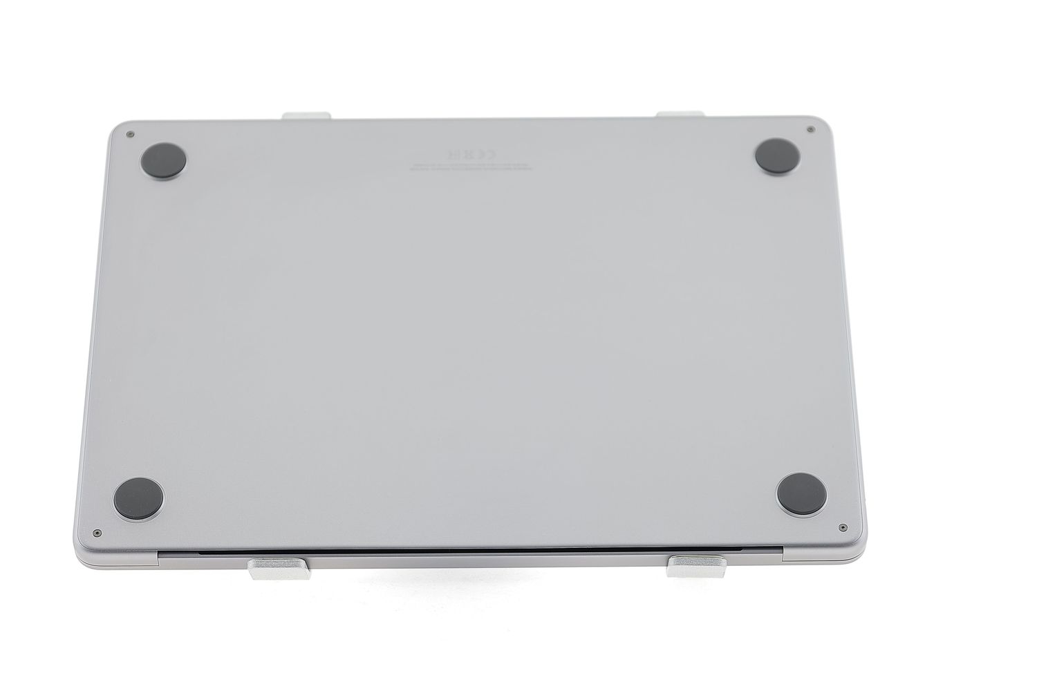 Apple MacBook Air 13″ 2022, M2 8 Cores, 16 GB, 8 core GPU 256 GB Space Gray