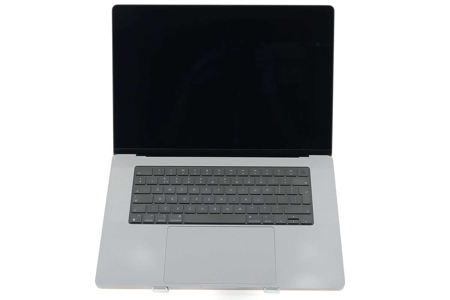Apple MacBook Pro 16″ 2021, M1 Pro 10 Cores, 16 GB, 16 core GPU 1 TB Space Gray - Много добро