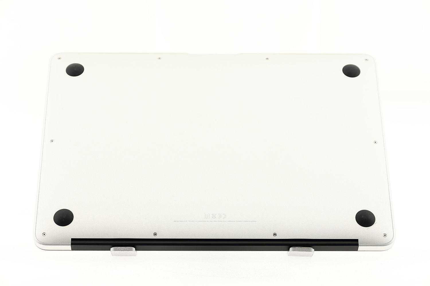 Apple MacBook Air 13″ 2017, i5 1.8 GHz, 8 GB, HD Graphics 6000 128 GB Silver - Отлично