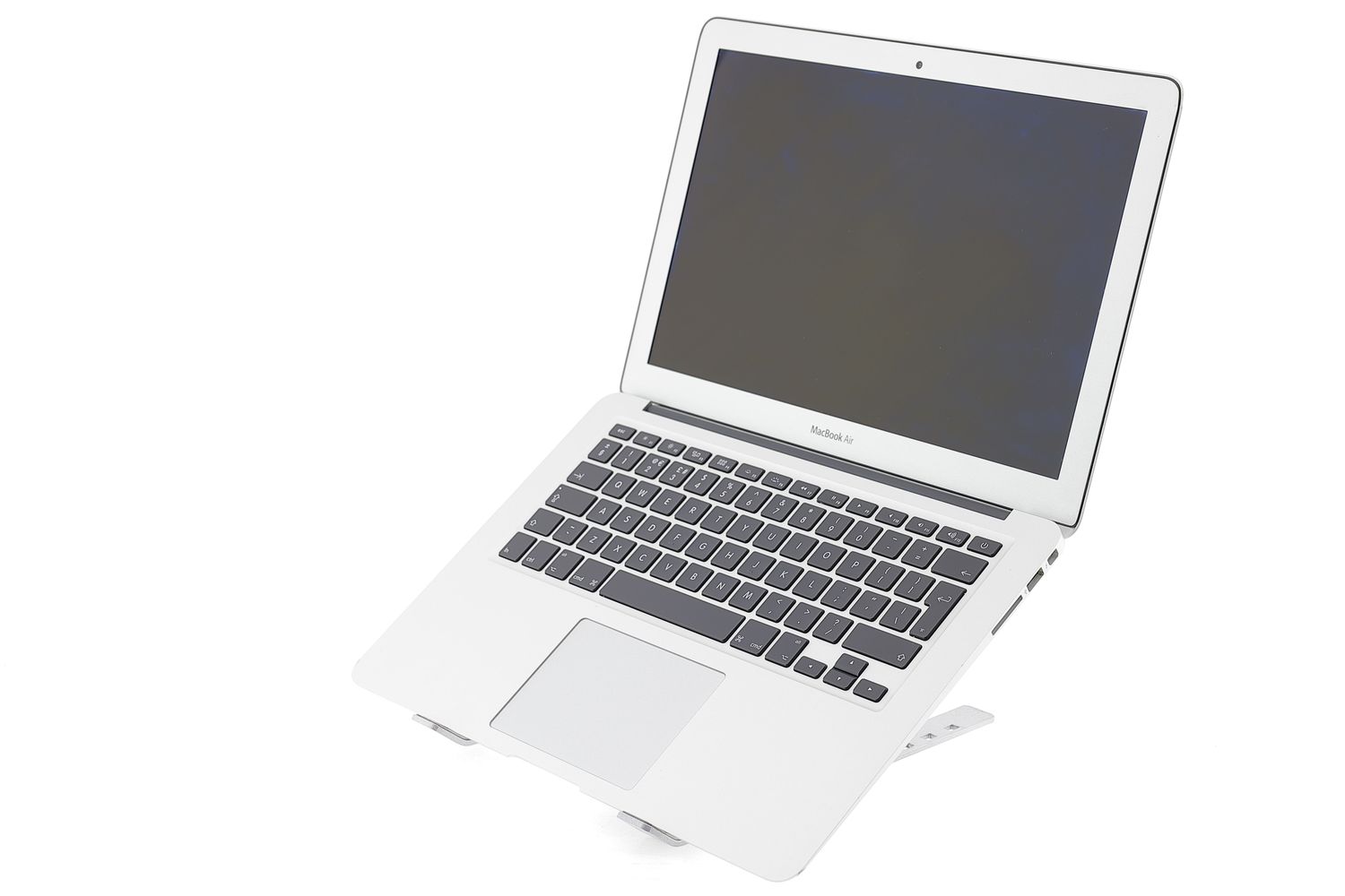 Apple MacBook Air 13″ 2017, i5 1.8 GHz, 8 GB, HD Graphics 6000 128 GB Silver