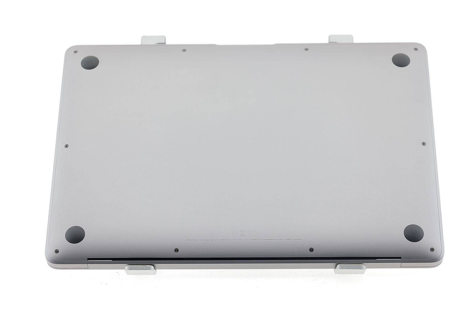 Apple MacBook Air 13″ 2020, M1 8 Cores, 8 GB, 7 core GPU, Space