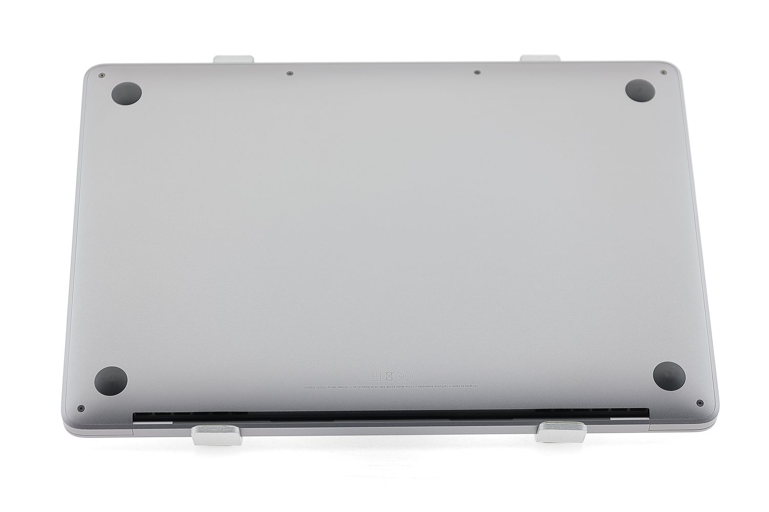Apple MacBook Pro 13″ 2020, M1 8 Cores, 8 GB, 8 core GPU 256 GB Space Gray - Excelent