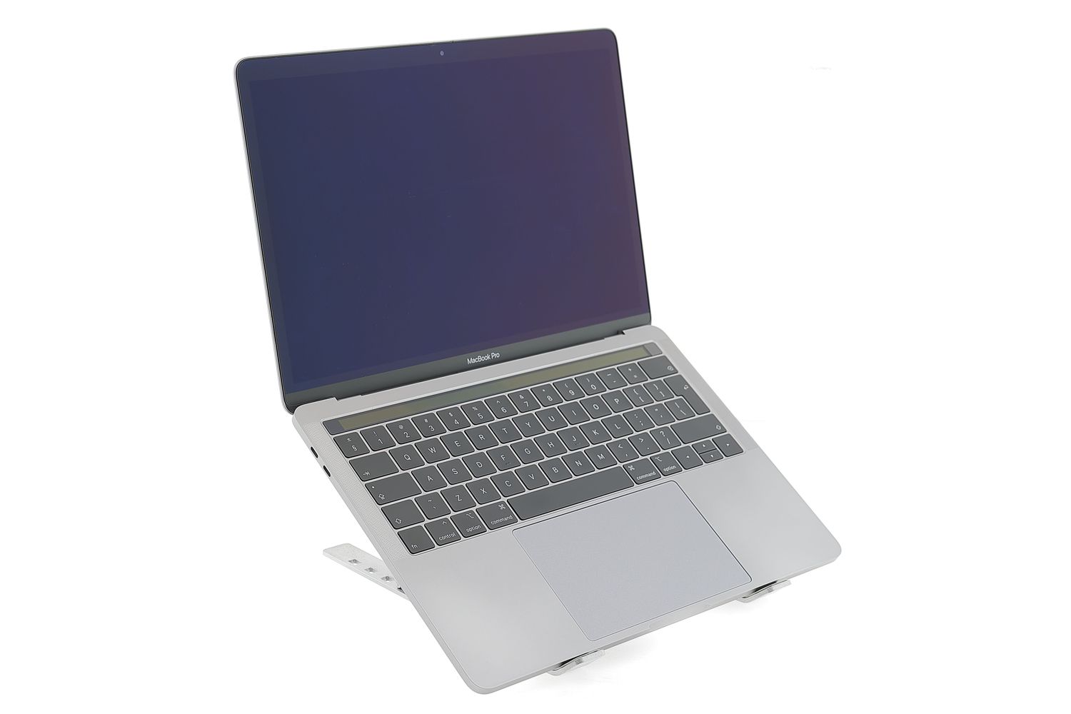 Apple MacBook Pro 13″ Touch Bar 2019, i7 2.8 GHz, 16 GB, Intel Iris Plus Graphics 655 256 GB Space Gray - Excelent