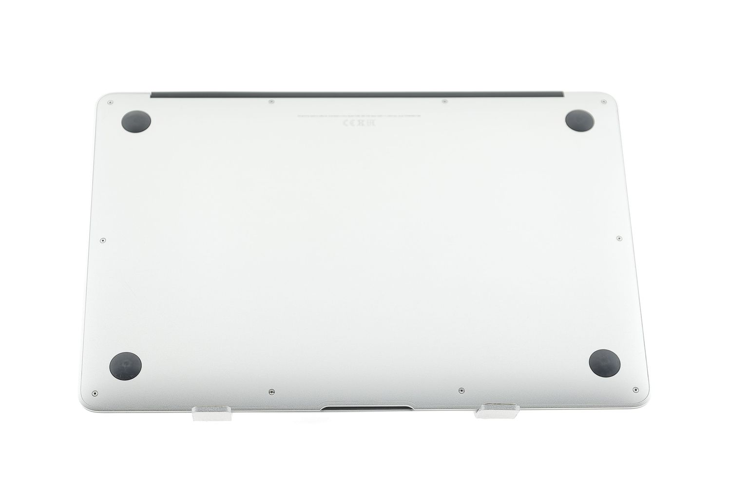 Apple MacBook Air 13″ 2017, i5 1.8 GHz, 8 GB, HD Graphics 6000 128 GB Silver - Много добро
