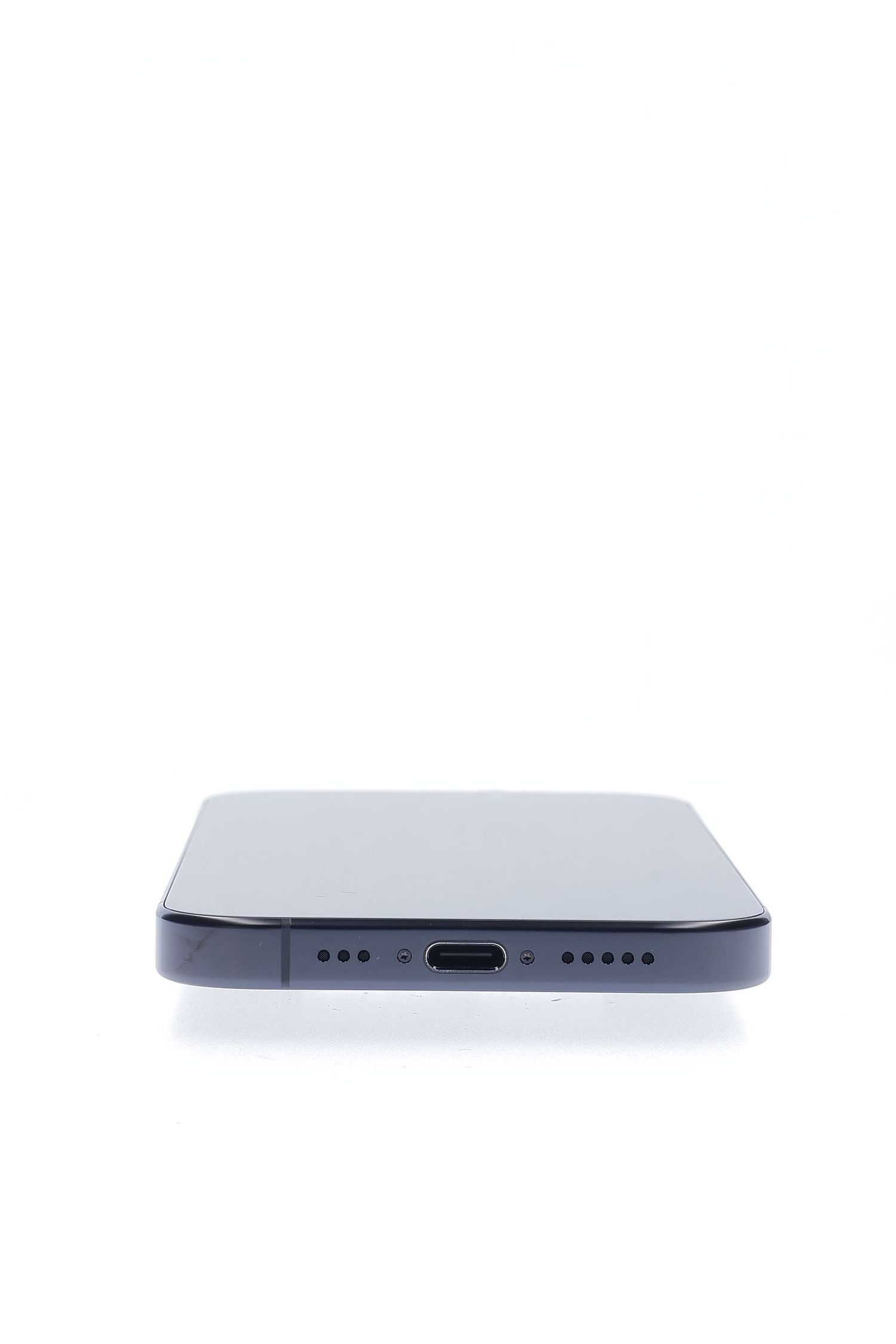 Apple iPhone 16 Pro 1 TB Black Titanium - Újszerű