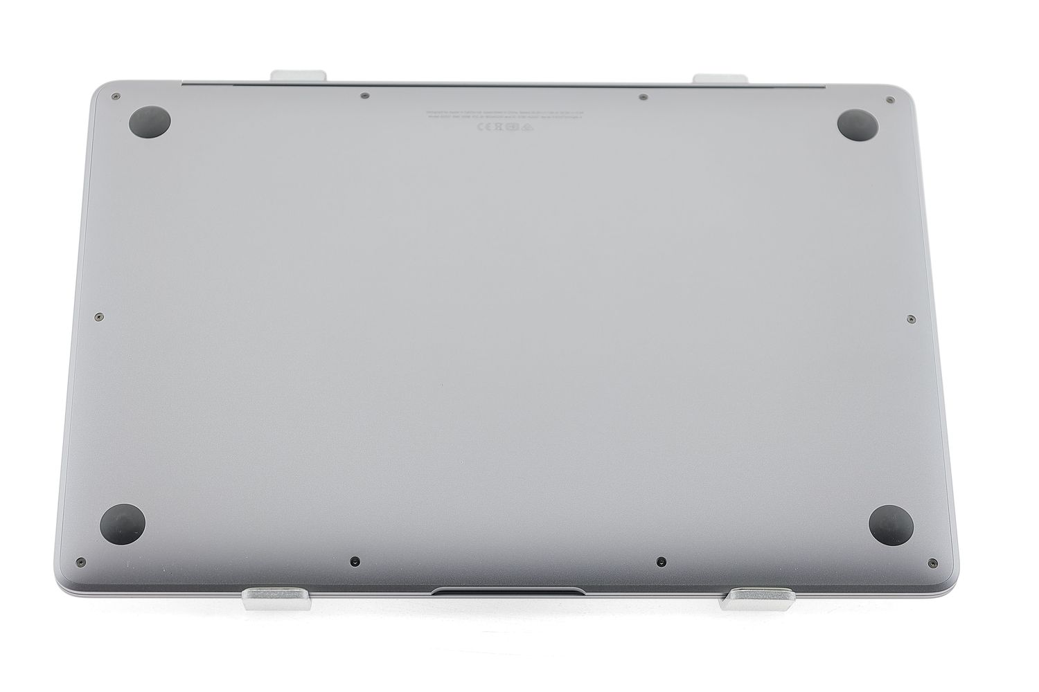 Apple MacBook Air 13″ 2020, M1 8 Cores, 8 GB, 7 core GPU 128 GB Space Gray