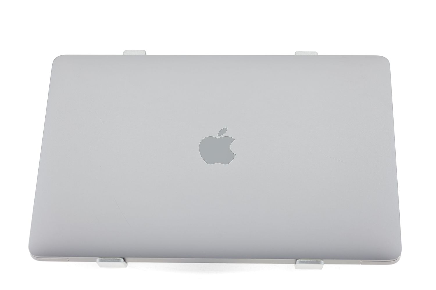 Apple MacBook Pro 13″ Touch Bar 2019, i5 2.4 GHz, 16 GB, Intel Iris Plus Graphics 655 256 GB Space Gray