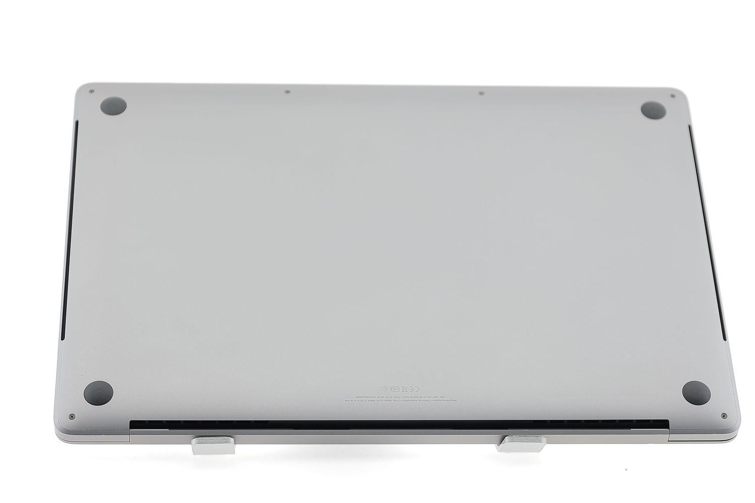 Apple MacBook Pro 16″ Touch Bar 2019, i7 2.6 GHz, 16 GB, AMD Radeon Pro 5300M 512 GB Space Gray - Nagyon jó