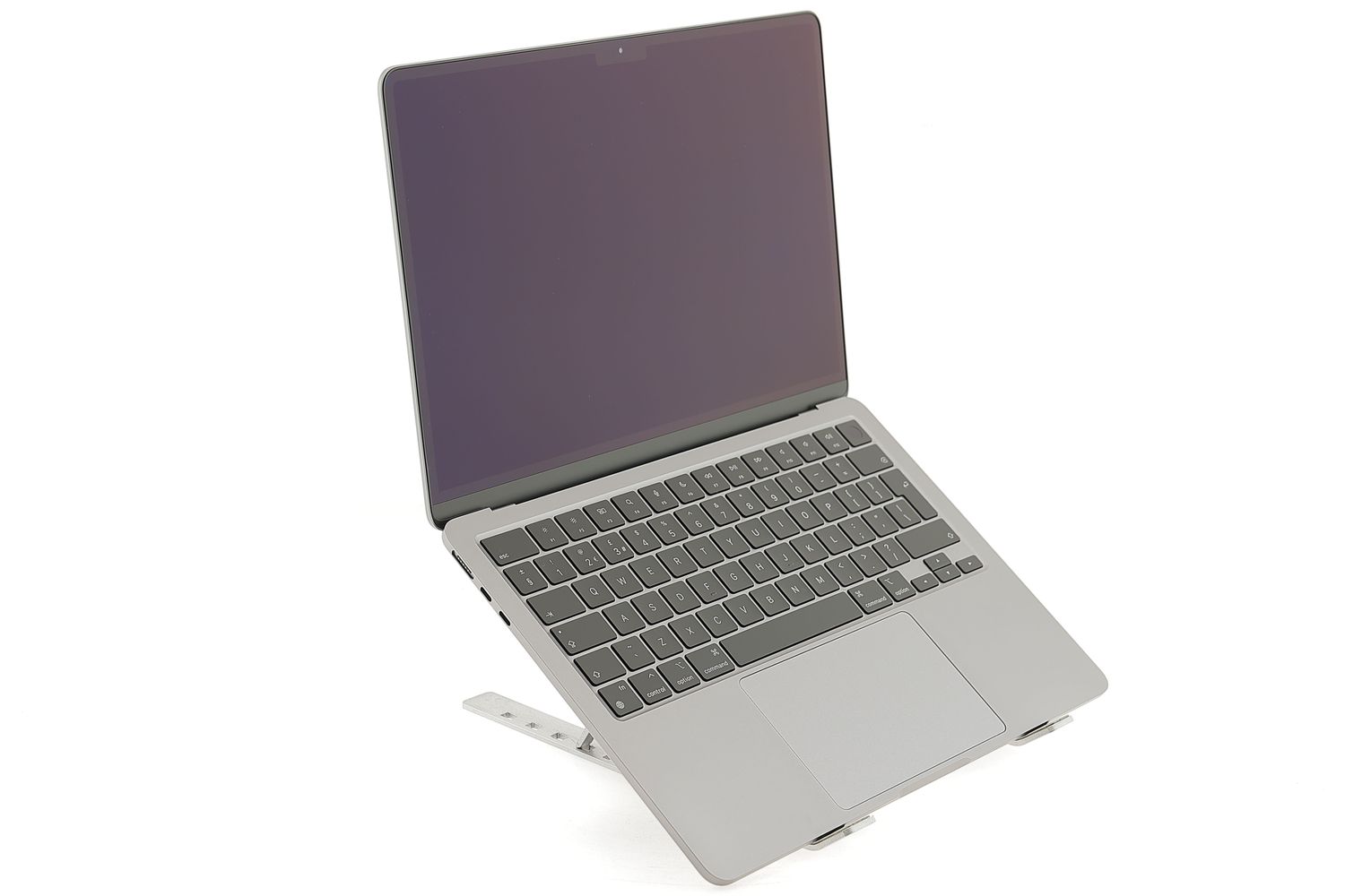 Apple MacBook Air 13″ 2022, M2 8 Cores, 8 GB, 8 core GPU 256 GB Space Gray - Като нов
