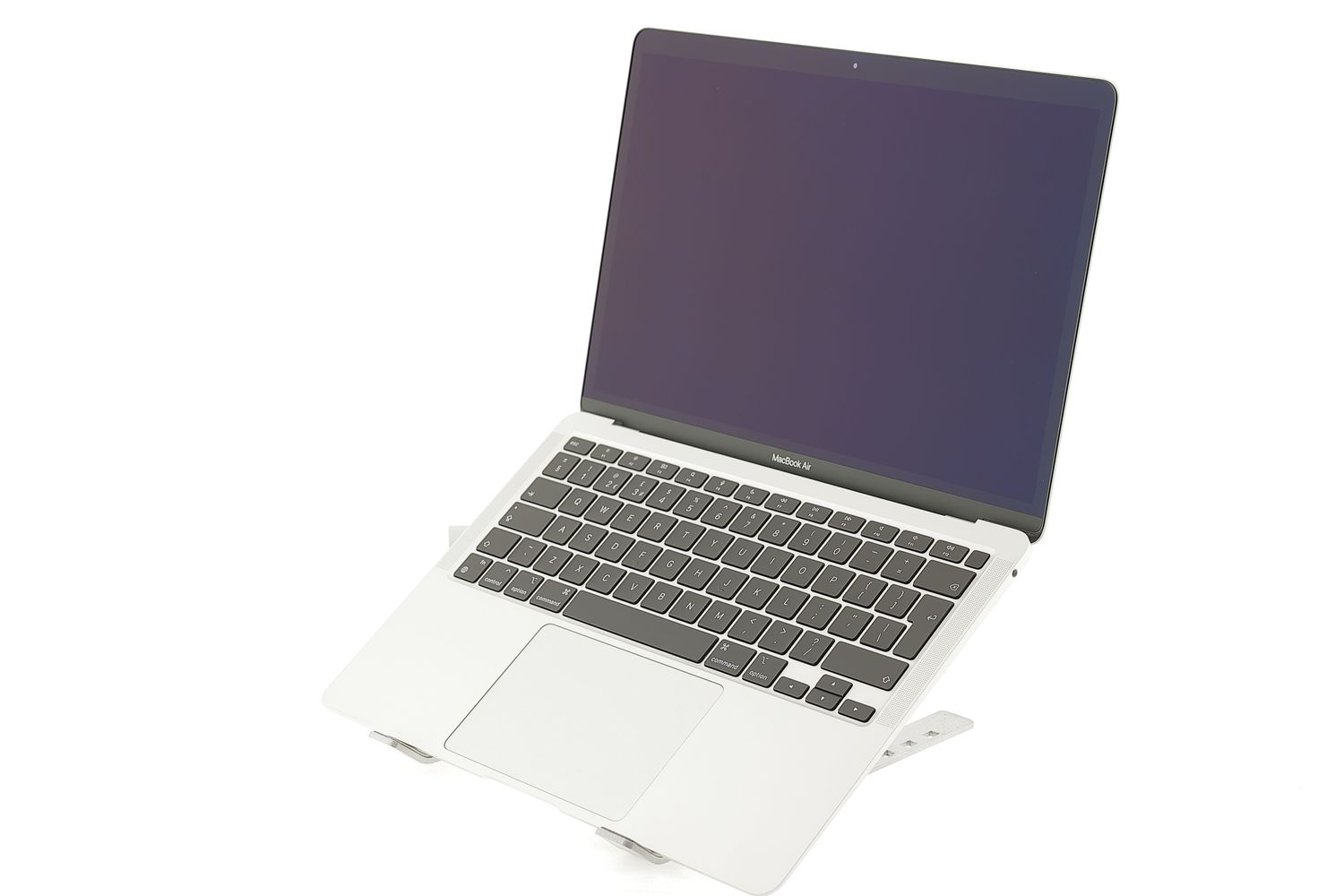 Apple MacBook Air 13″ 2020, M1 8 Cores, 8 GB, 7 core GPU 256 GB Silver - Като нов