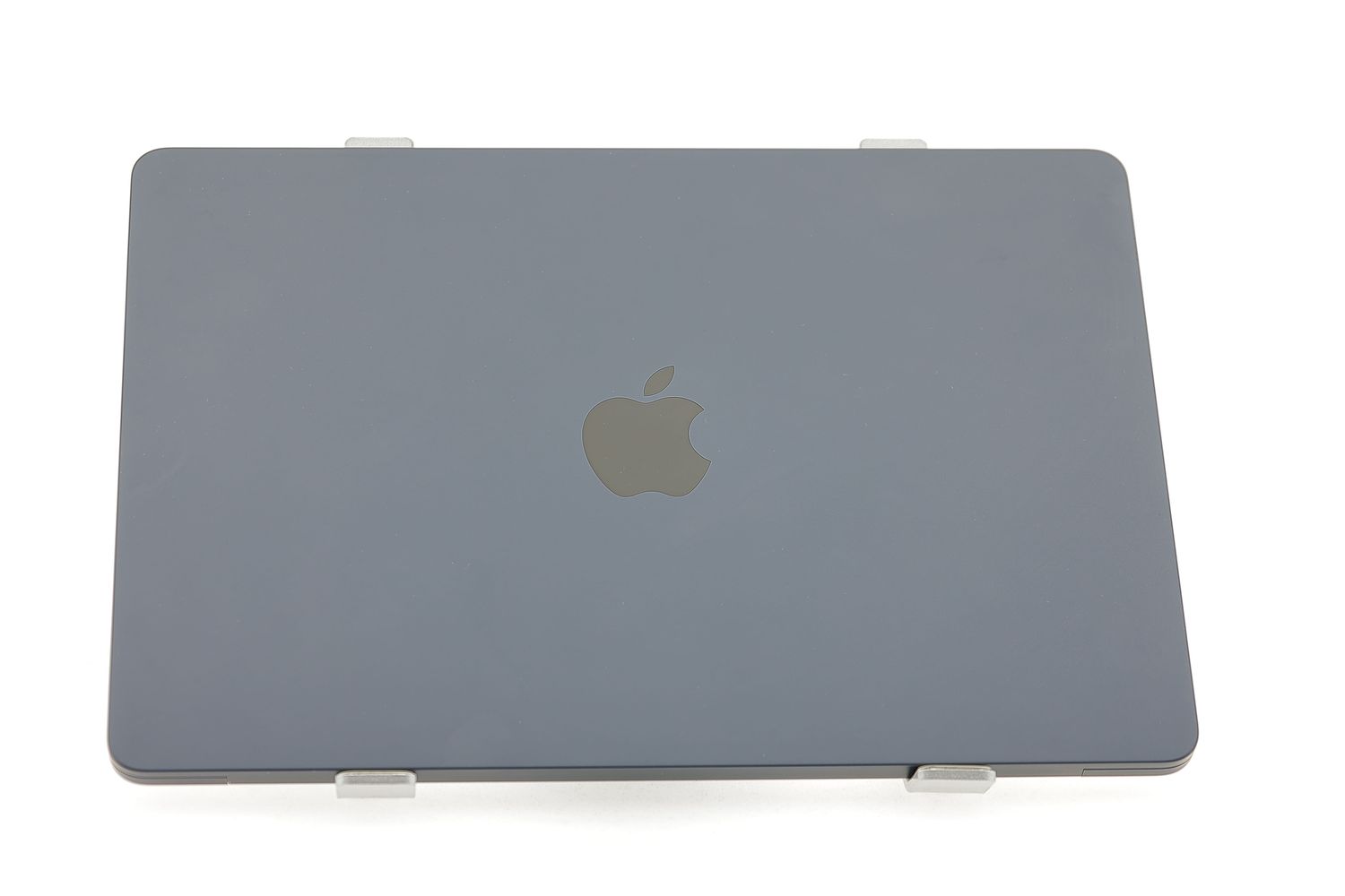 Apple MacBook Air 13″ 2022, M2 8 Cores, 8 GB, 8 core GPU 256 GB Midnight - Ca nou