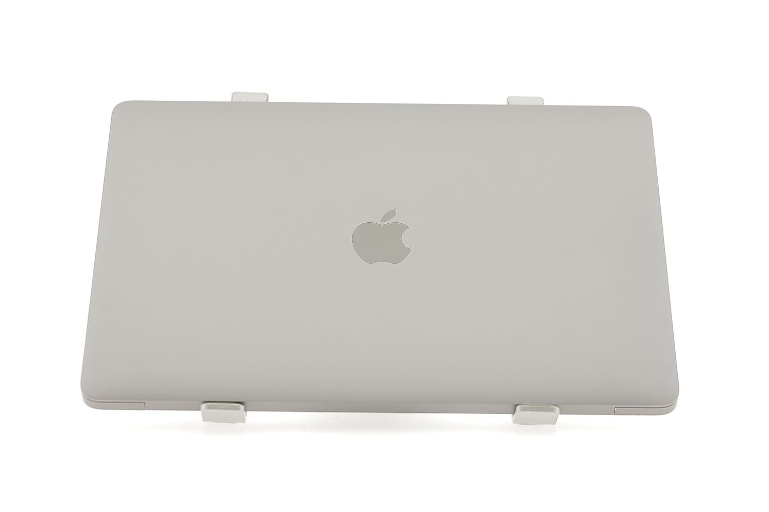Apple MacBook Air 13″ 2020, M1 8 Cores, 8 GB, 7 core GPU 256 GB Space Gray - Kiváló