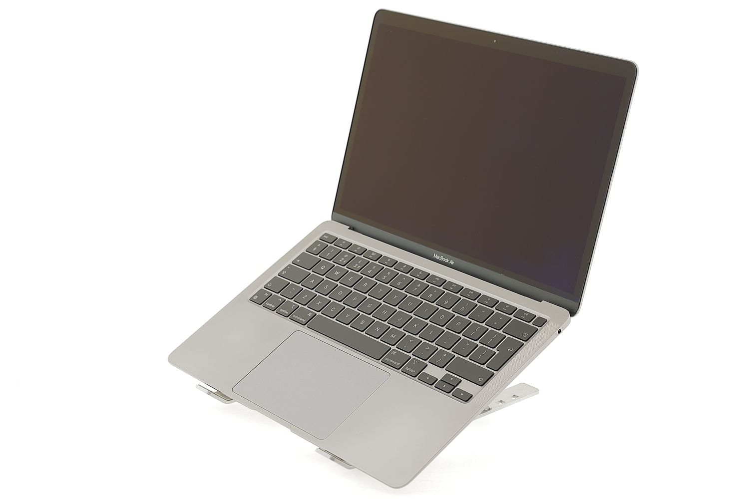 Apple MacBook Air 13″ 2020, i3 1.1 GHz, 8 GB, Intel Iris Plus 256 GB Space Gray - Foarte bun